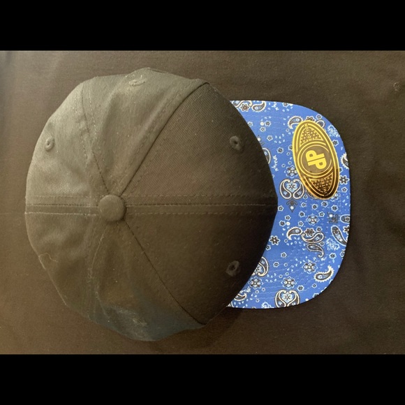 Hat - Picture 3 of 5